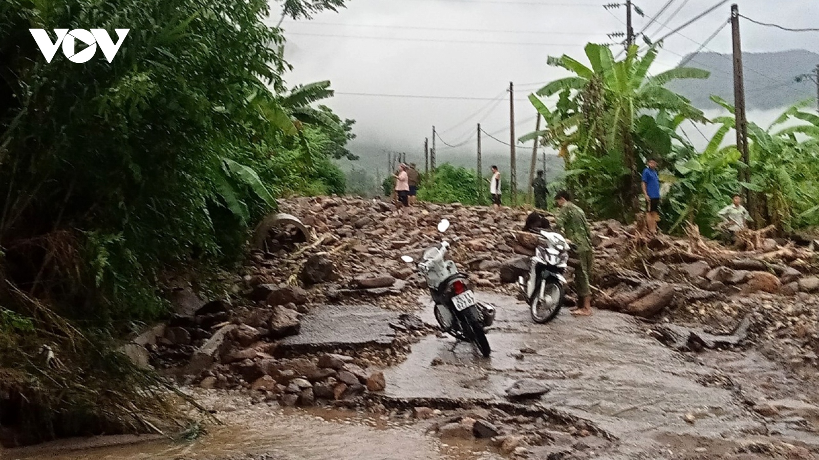 Heavy rain and landslides leave four dead and three injured in Lai Chau